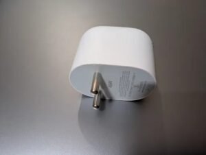 Brand FUTUREGIZ Connector Type Type A Compatible Devices Google Pixel Compatible Phone Models Google Pixel Included Components Adapter Special Feature Fast Charging Colour White Input Voltage 5 Volts Amperage 120 Amps Total USB Ports 1